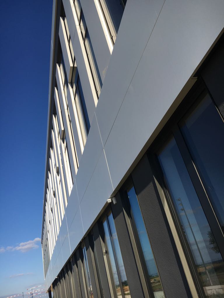 Bardage acier et aluminium – Paris Saclay Lingolsheim